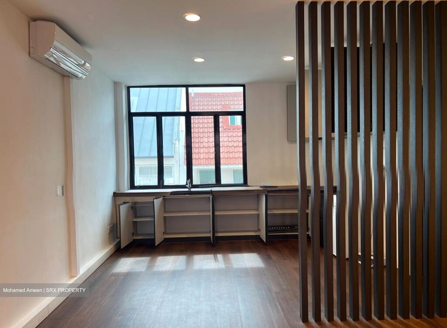 Joo Chiat Road (D15), Office #565738151